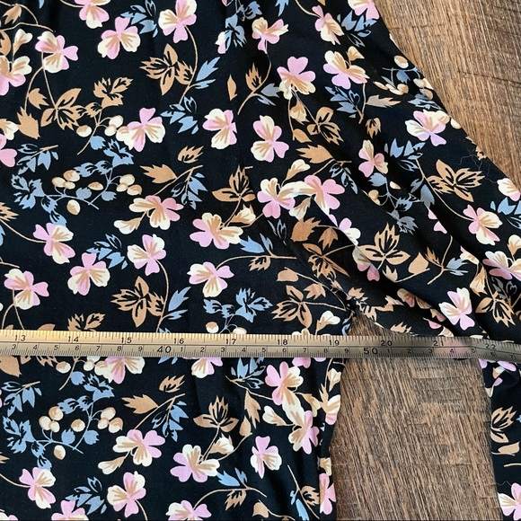 ICHI floral blouse size medium - Picture 4 of 7